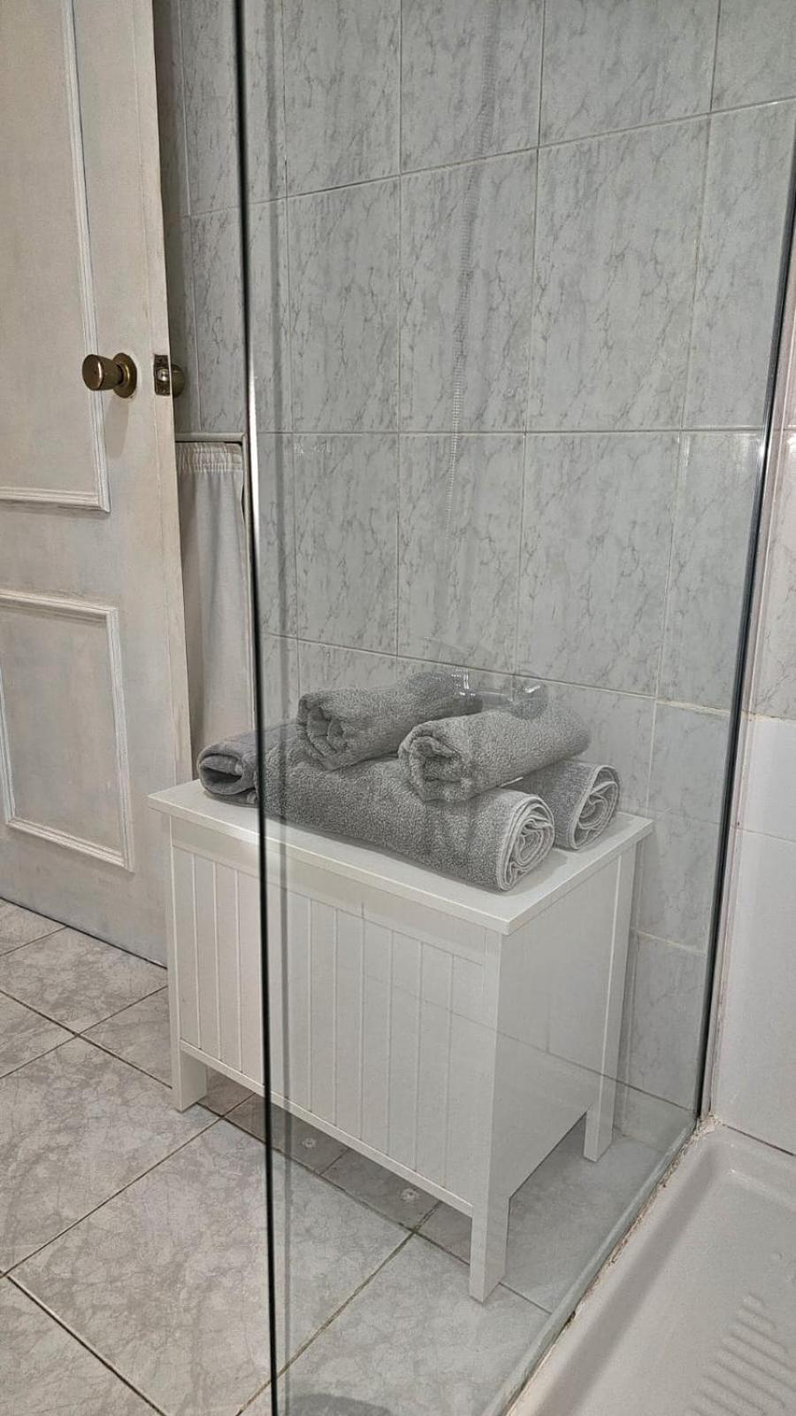 Ideal Holiday Apartment One Bedroom City Center Málaga Kültér fotó