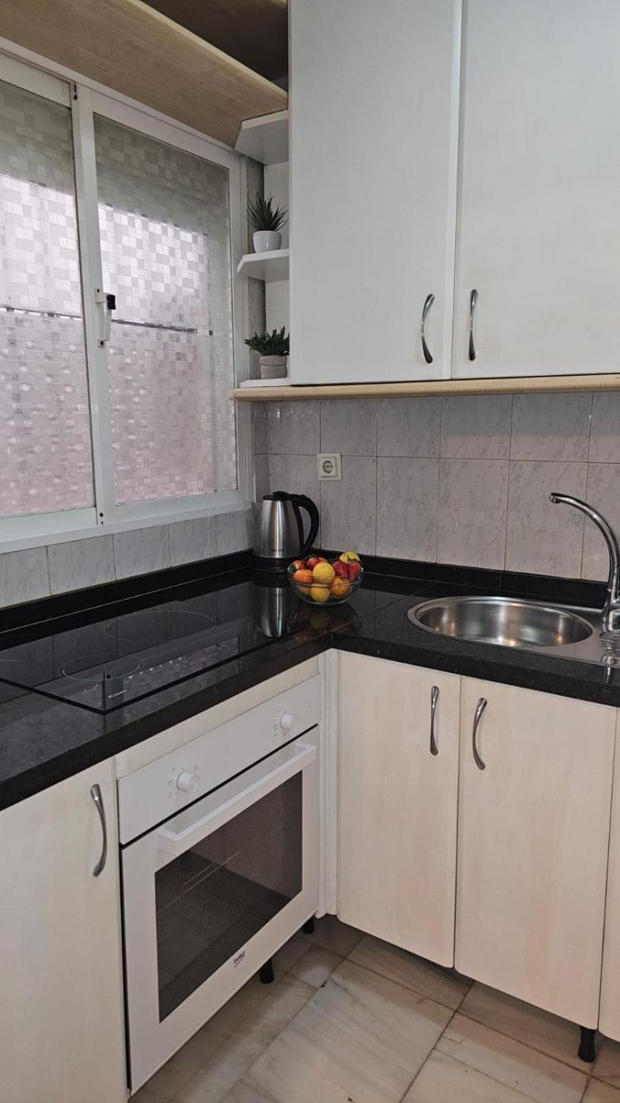 Ideal Holiday Apartment One Bedroom City Center Málaga Kültér fotó