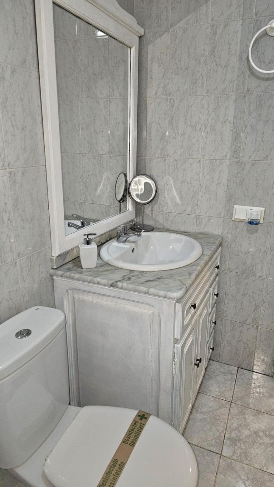 Ideal Holiday Apartment One Bedroom City Center Málaga Kültér fotó