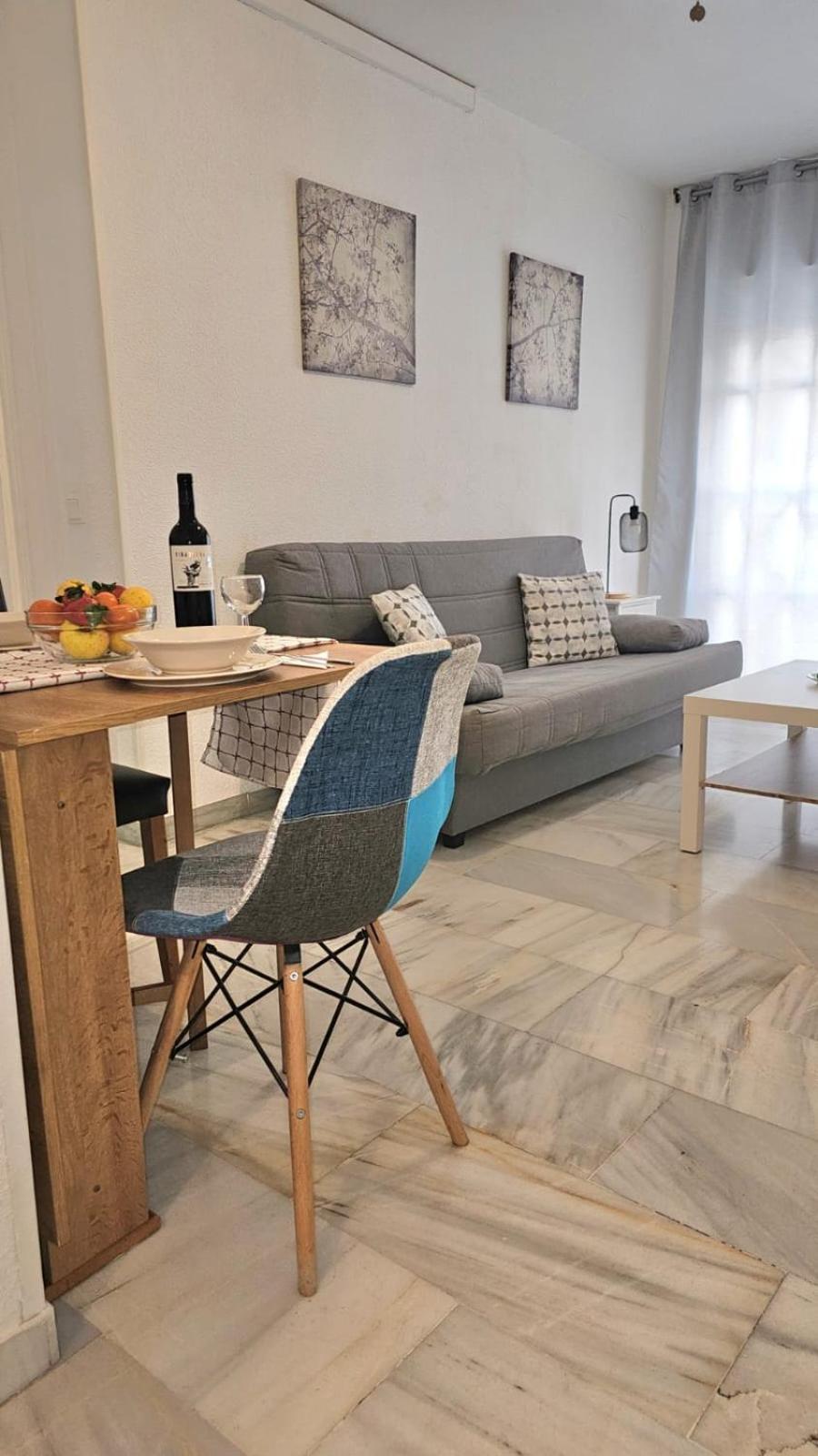 Ideal Holiday Apartment One Bedroom City Center Málaga Kültér fotó